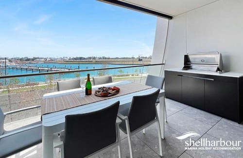 Shell Cove Apartment | Marina Vista - Waterfront Apartment