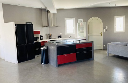 Aigues-Mortes Villa | Marina with private swimming pool