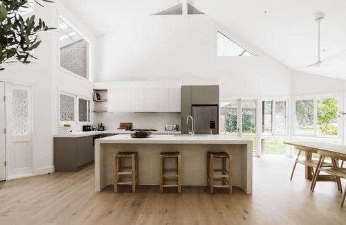 Myola House | 'Marlu House' - 5BR Retreat at barranca Jervis Bay