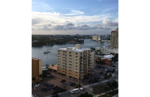 Barrier Island Villa | Marriott's BeachPlace Towers
