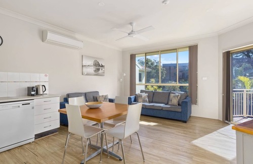 Nelson Bay Apartment | Martys Little Beach No11