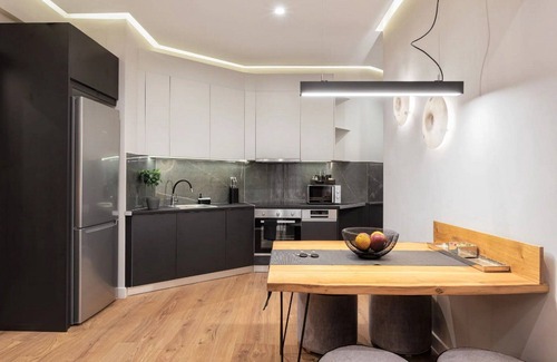 Athens City Centre Villa | Marvellous Athens Apartment | 3 Bedrooms | Apartment Warumo | Apartment with.