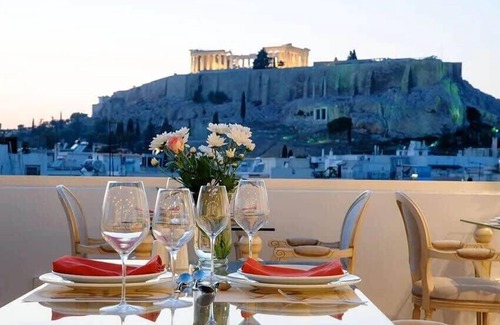Athens City Centre Apartment | Marvelous 2BR Suite in the Gorgeous Athens