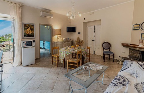 Santa Maria di Castellabate House | Mary's House - Salerno