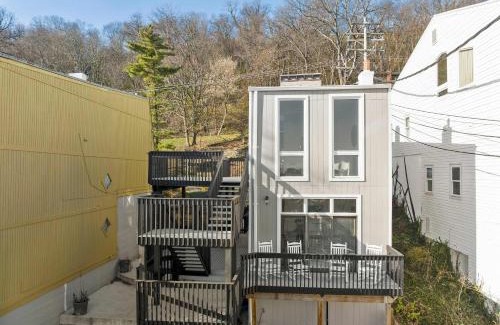 East Price Hill House | Marylands Incline By Blackhouse Chic 2 Bdr