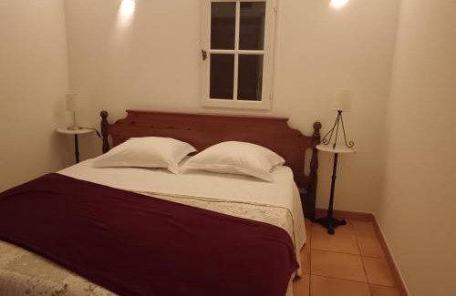 Saint-Laurent-d'Aigouze Resort | Mas de la Tour Carbonnière