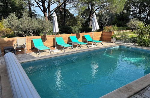 Gonfaron Villa | mas Provencale in the Vineyards and Olive Field