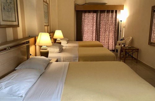 Corniche Road-Dahar House | Masaya Suites
