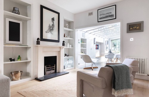 Addison Apartment | Masbro Road II by onefinestay