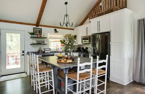 Lakemont House | Mashburn Mountain Lodge-River and Mountain Views-Lake Rabun