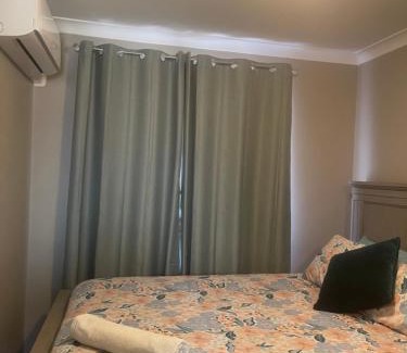 Bunbury Apartment | Masood Family Getaway Steps from CBD attractions