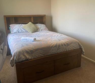 Bunbury Apartment | Masood Family Getaway Steps from CBD attractions