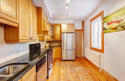 Shaughnessy Village House | Massive Downtown House - 1 month or more stays