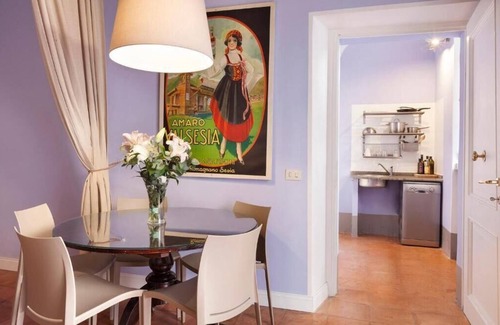 Navona Apartment | Matisse charming old town