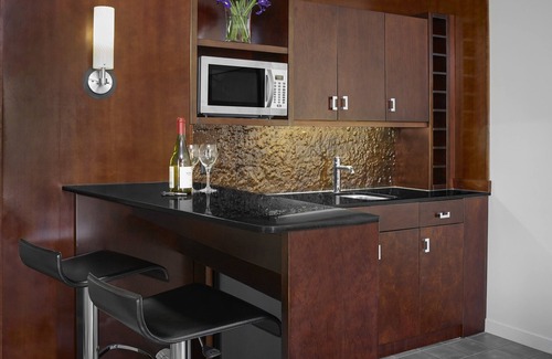 Downtown Edmonton Hotel | Matrix Hotel
