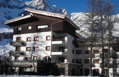 Cervinia Apartment | Matterhorn View Apartment in Breuil-Cervinia near Ski Area