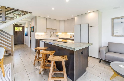 Downtown Lahaina House | Maui 3 Bedroom Townhome Sleeps 6