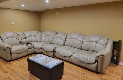 Auden Park House | May Flowers