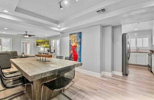 South Mission Beach Condo | MB Contemporary 14 Guests by Sand AC+Garage