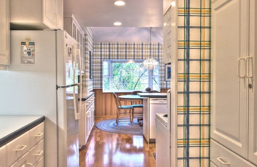 Downtown Cannon Beach House | McRae House - Cannon Beach Property Mgmt