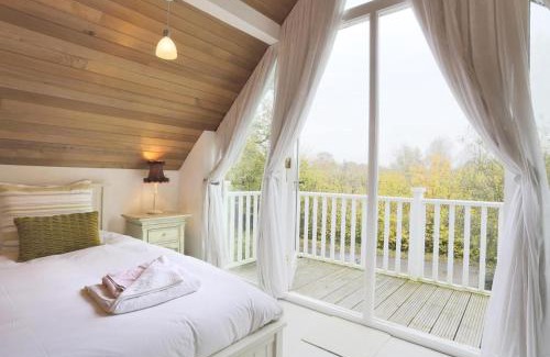 Ufford House | Meadow Lodge