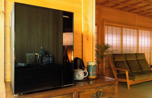 Aso Villa | Meihodo Edokan ❘ A Japanese Retreat Woven with Kamado and Irori