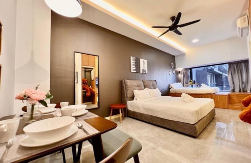 Taman Melaka Raya Apartment | Melaka town {Imperio Studio} Pool-view/4pax/bathub