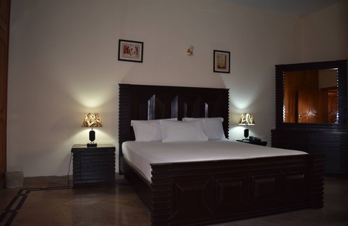 F-7 Sector House | Melberry House