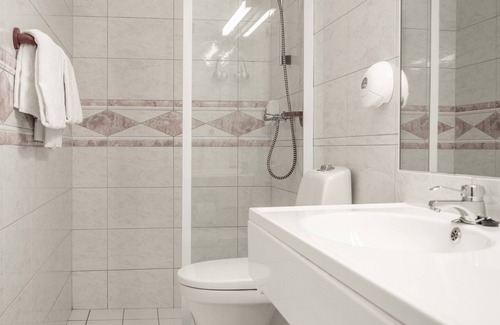 Melbu Hotel | Melbu Hotell