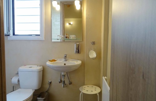 Kymi-Aliveri Apartment | MELILOFOS STUDIO 1 BDR w/Pool, in Evia island