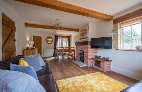 Charingworth House | Mellowstones