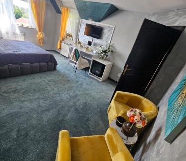 Albestii Paminteni House | Mera Holiday Inn