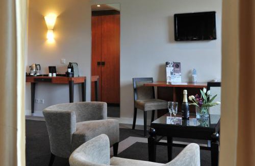 Maurepas Hotel | Mercure Maurepas Saint Quentin
