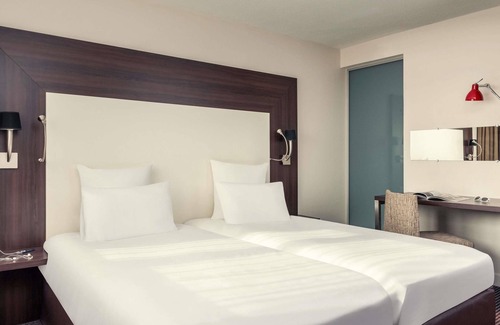 Montrouge Hotel | Mercure Paris Porte d'Orléans