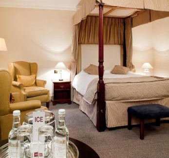 Salisbury Hotel | Mercure Salisbury White Hart Hotel & Apartments