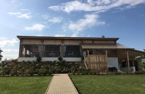 Szendrolad Hotel | Merlot Borhotel és Látványpince