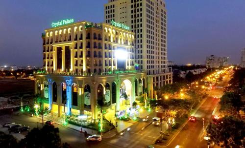Phu My Hung Hotel | MerPerle Crystal Palace