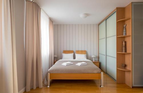 Ursynow Apartment | Metro Imielin 2-Bedroom Apartment by BookingHost