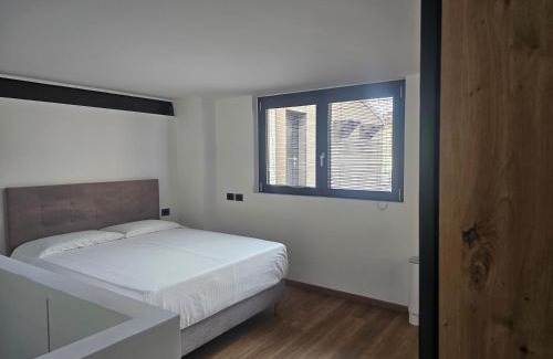 Mezzago Apartment | Mezzago Royal Suites