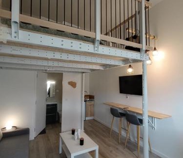 Carhaix-Plouguer House | Mezzanine Clarette
