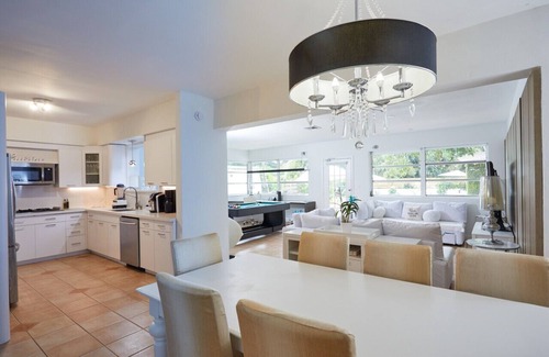 El Portal House | Miami Oasis w/Heated Pool & Concierge-Style Hosting