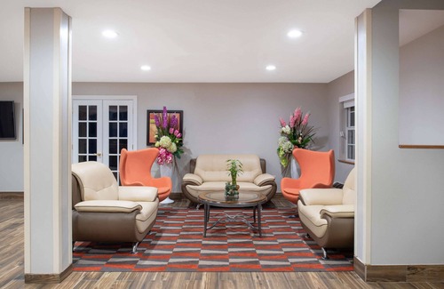 Springfield Hotel | Microtel Inn & Suites by Wyndham Springfield