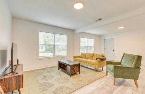 Mobile House | Mid-Town Cave for 6 Guests 3 Bedroom 1 Bath
