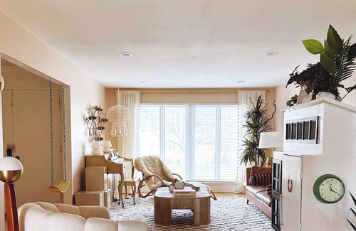 Ballwin House | Midcentury Funhouse just west of Dowtown St. Louis!