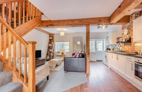 Upper Dicker House | Middle Cottage - Chiddingly