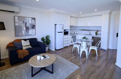 Midland Apartment | Midland Comfort sleeps 2