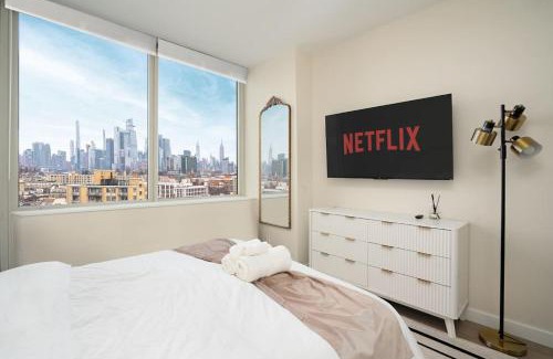 Hoboken Apartment | Midtown View with Pool- Minutes to City