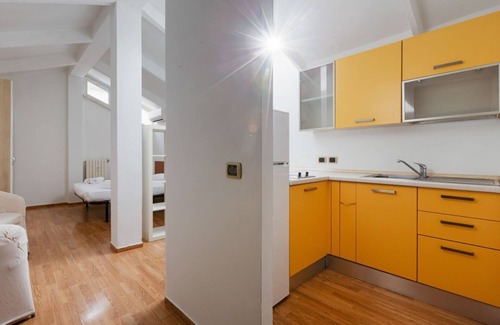 Porta Romana Apartment | Milan Viale Umbria Bright Studio