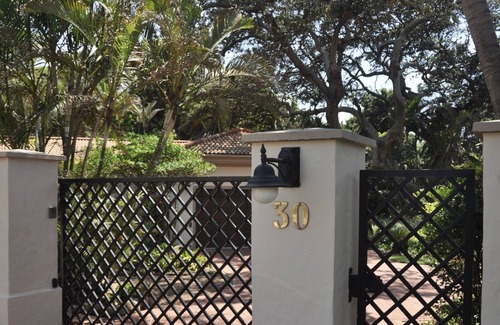 Umhlanga Cottage | Milkwood Guesthouse - Private Beach Access