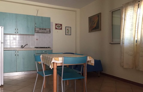 Defensola Apartment | MIMOSA B TRILOCALEin Residence Villa Carla 2 bedrooms, living room kitchenette